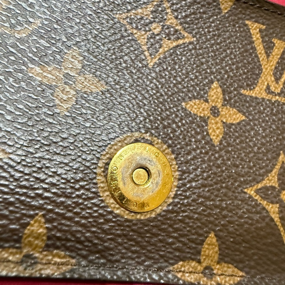Louis Vuitton Monogram Flore Chain Wallet Fuchsia - Picture 14 of 17